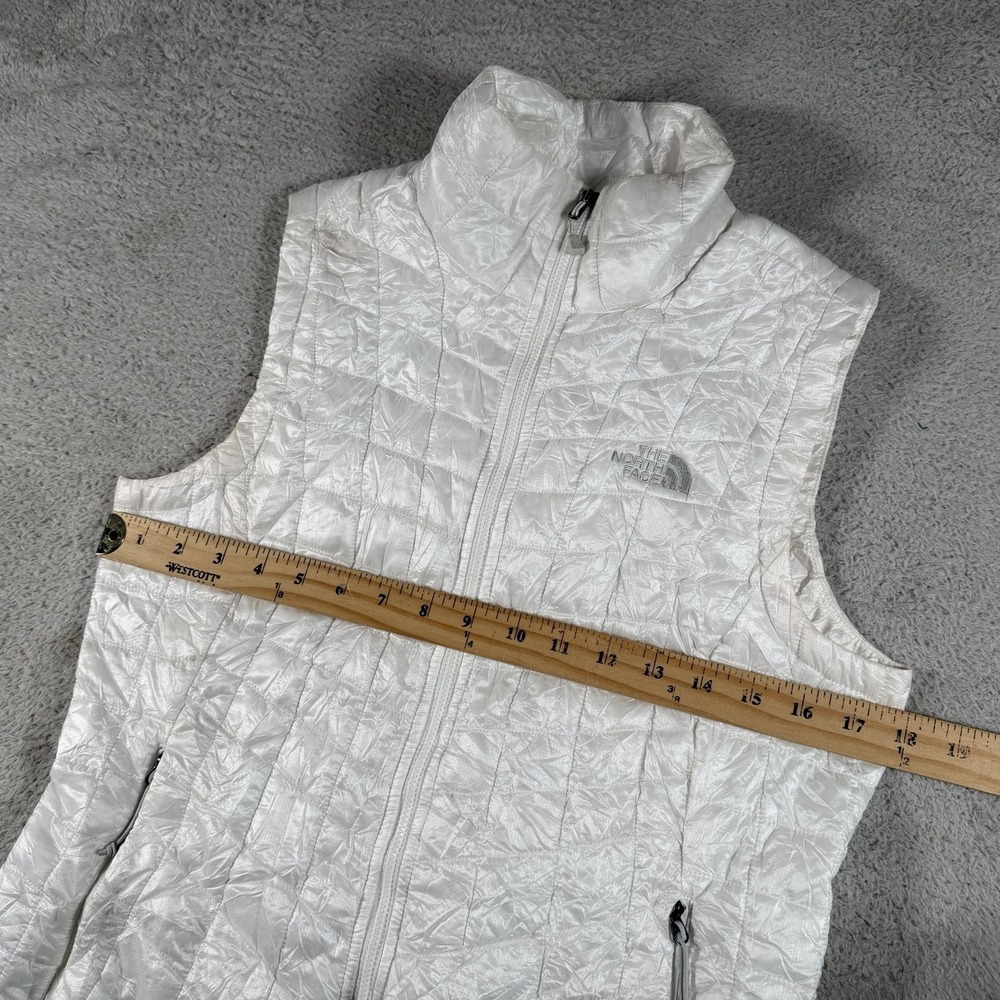 The North Face Puffer Vest Womens Small White ThermoBall Insulated Full Zip - Picture 4 of 11